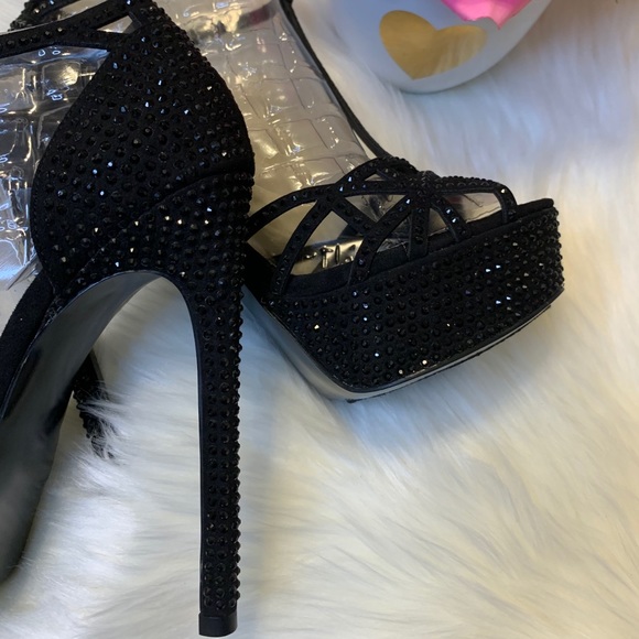 Steve Madden Alianaa T-Strap Black Rhinestones - Picture 15 of 16